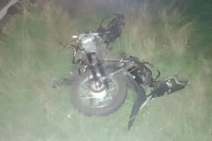 El mismo fue trasladado de forma inmediata, por la ambulancia del 107 hasta el Hospital local para su atención médica.