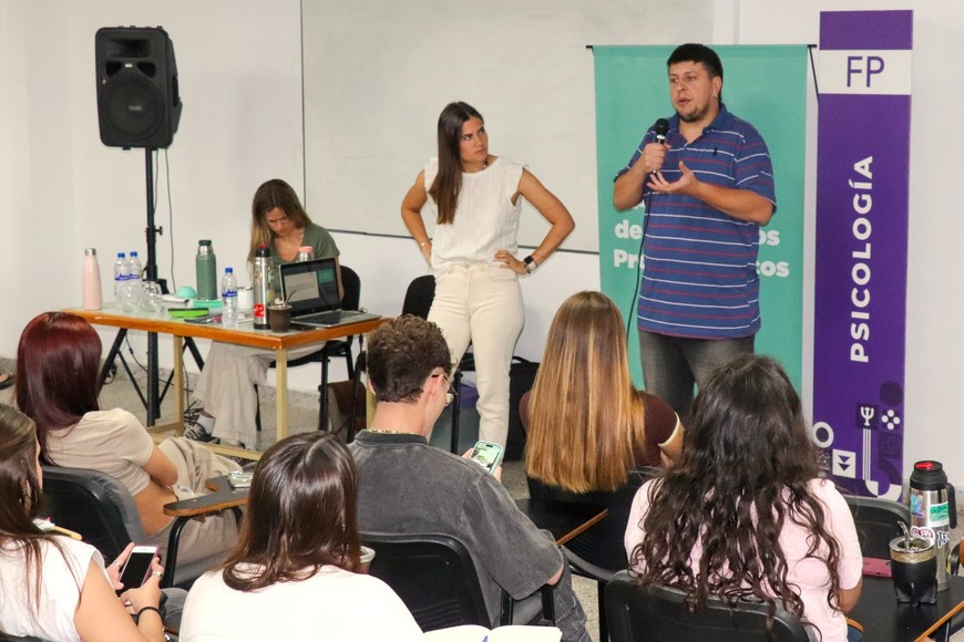 "Ponele Voz a la Salud Mental" es un ciclo organizado por la Facultad de Psicología junto a instituciones y organismos locales y provinciales.
