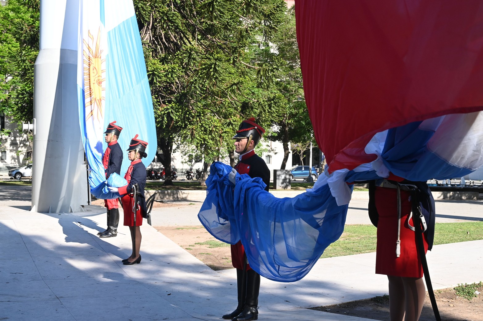 Reconocimiento Cuerpo de Dragones de la independencia