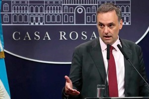 El jefe de Gabinete ofició de "vocero" del superávit.