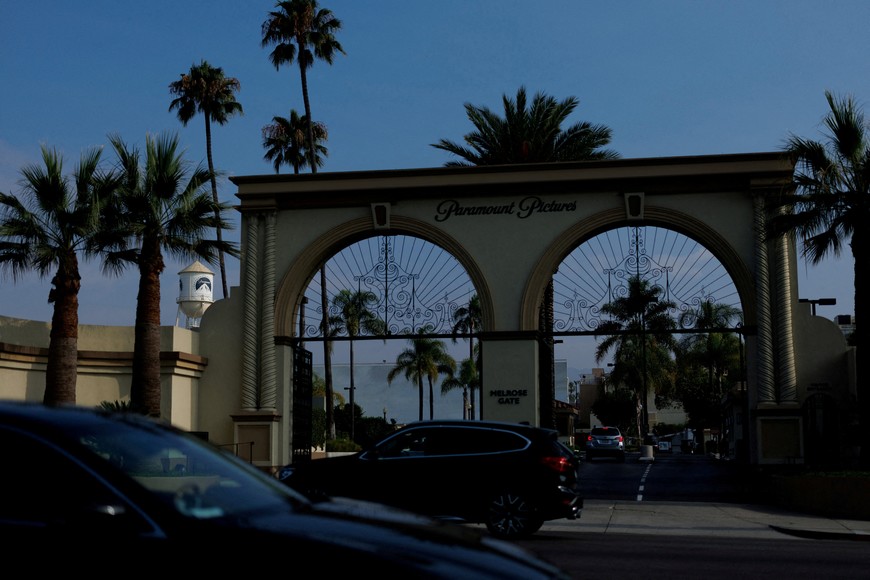 FILE PHOTO: An entrance to the Paramount studio lot in Hollywood in Los Angeles, California, U.S., August 5, 2025. REUTERS/Mike Blake/File Photo