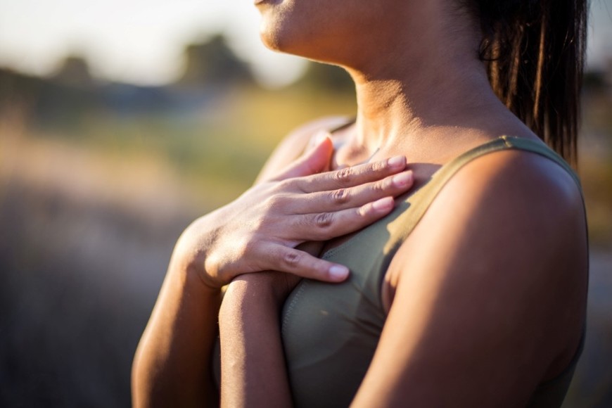 Técnicas de respiración para controlar episodios breves.