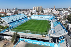 El estadio de Belgrano, en barrio Alberdi, escenario del partido de este lunes en Córdoba.