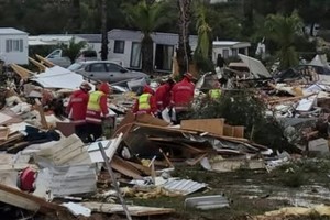 Un tornado en Portugal dejó una víctima y más de 30 heridos en un camping turístico