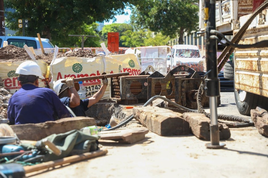 Aguas Santafesinas mejoró sus tiempos y redujo a la mitad los reclamos pendientes