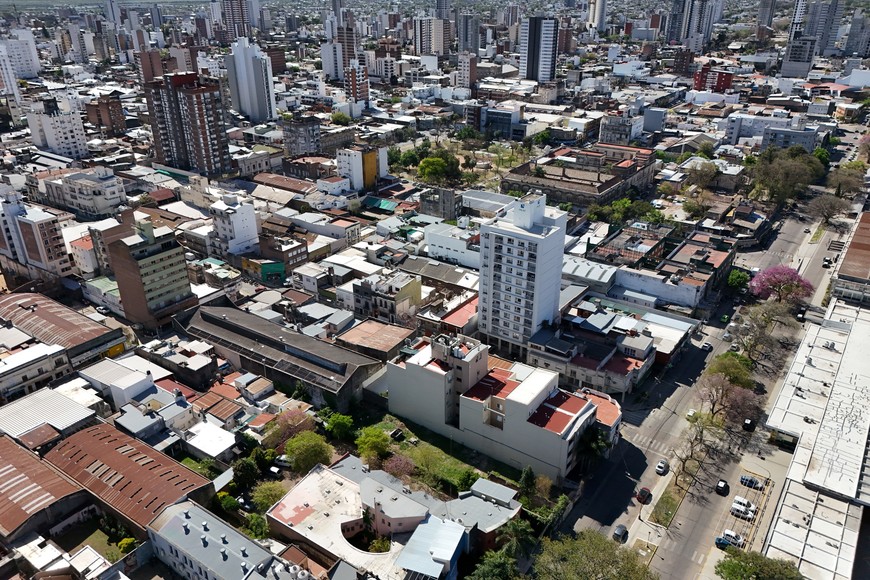 Se espera un sábado caluroso con inestabilidad nocturna. Crédito: Luis Cetraro.