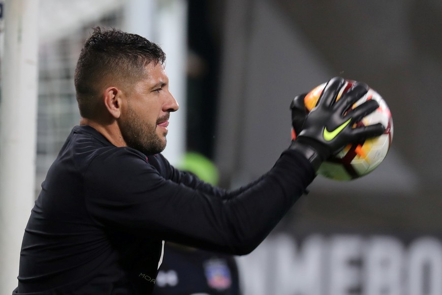 Soccer Football - Copa Libertadores - Palmeiras v Colo Colo - Allianz Parque, Sao Paulo, Brazil - October 3, 2018   Colo Colo's Agustin Orion during the warm up before the match   REUTERS/Paulo Whitaker brasil san pablo Agustin Orion futbol copa libertadores 2018 futbolistas partido palmeiras vs colo colo