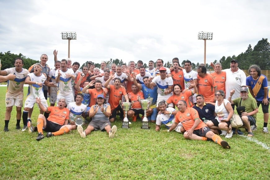 El festejo de Sportivo Guadalupe.