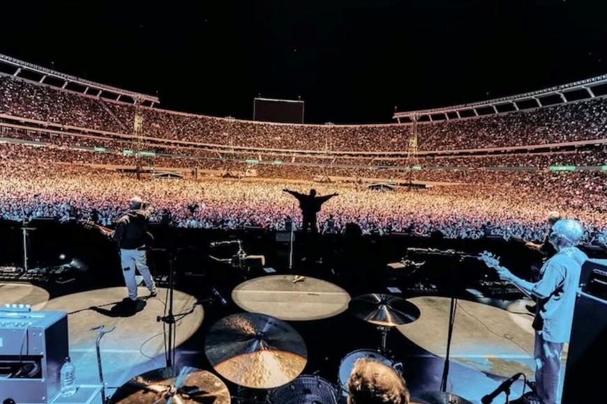 El show de Oasis este sábado en el Monumental. Crédito: DF Entertainment