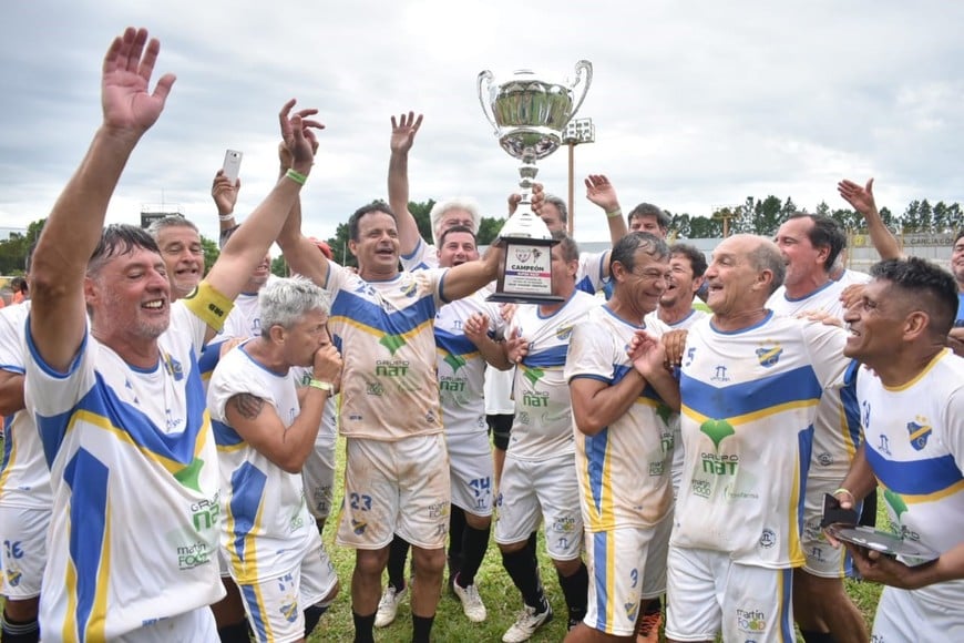 El festejo de Sportivo Guadalupe.