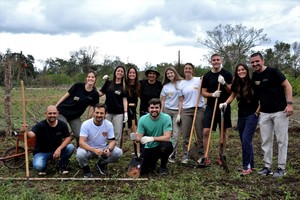 Los voluntarios en El Impenetrable. Pasión por ayudar a otros. Crédito: Gentileza