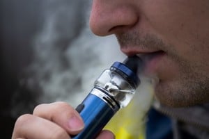 La creciente utilización de cigarrillos electrónicos por parte de adolescentes encendió las alarmas en Reconquista. 