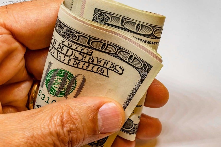 El dólar se mantuvo estable en el inicio de la semana.