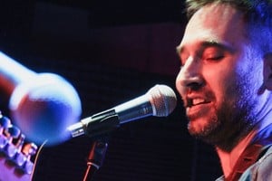 Casals cuenta qué buscó en su single y qué dejó atrás. Foto: Gentileza producción