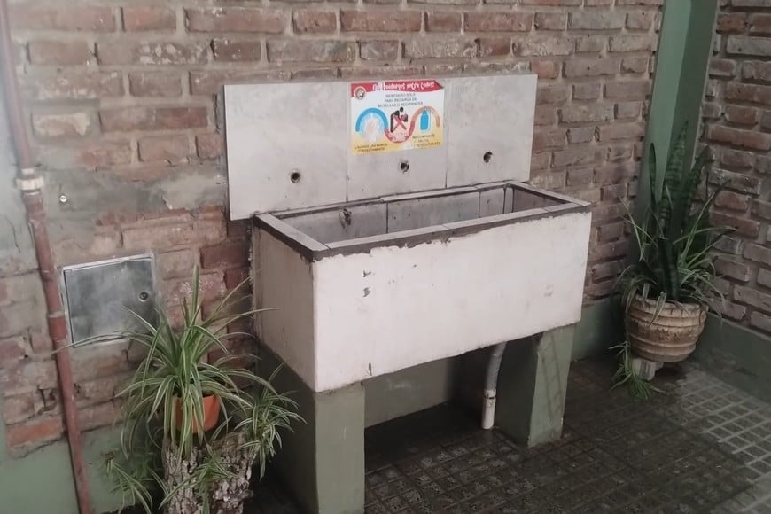 Vandalismo en el complejo educativo Santa Rita de Casia. Foto: Gentileza