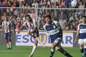 Unión y Gimnasia volverán a verse las caras en el 15 de Abril. Crédito: Archivo El Litoral