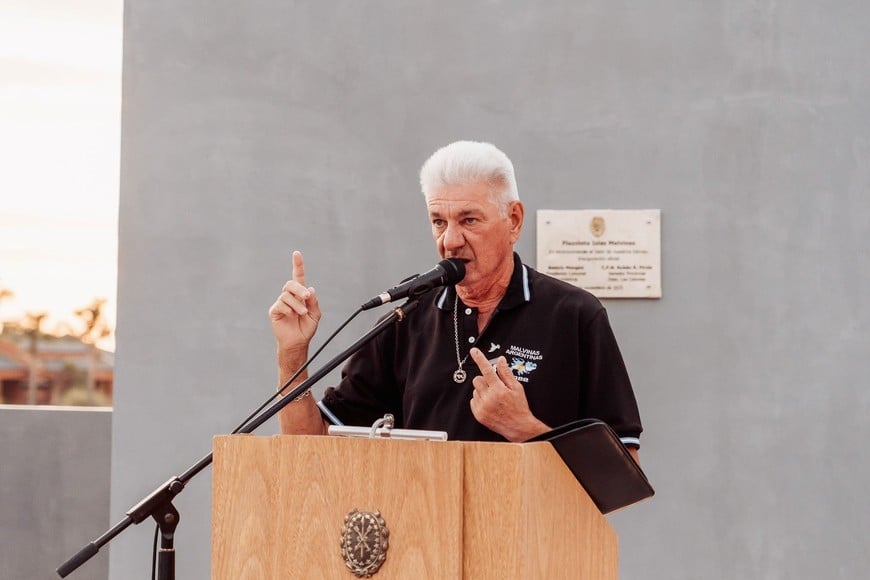 La ceremonia contó con la presencia de autoridades provinciales, regionales y locales, además de un grupo de Ex Combatientes de la guerra de Malvinas
Foto: Agustín Gorosito