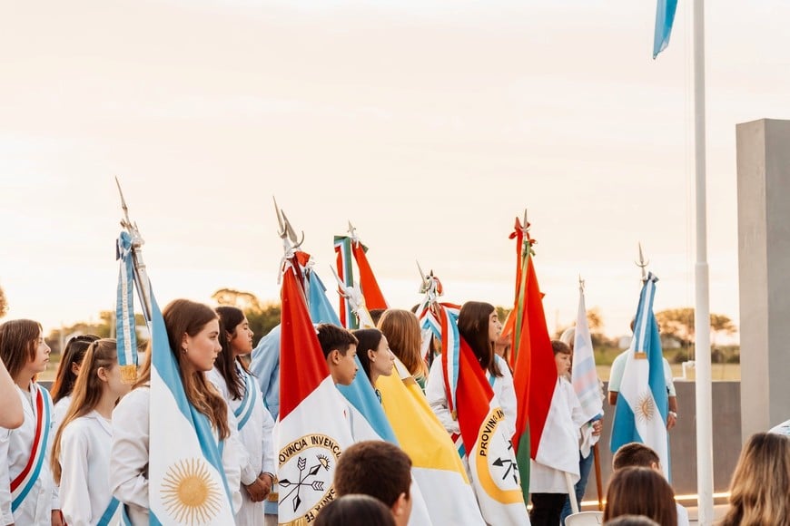 La ceremonia contó con la presencia de autoridades provinciales, regionales y locales, además de un grupo de Ex Combatientes de la guerra de Malvinas
Foto: Agustín Gorosito