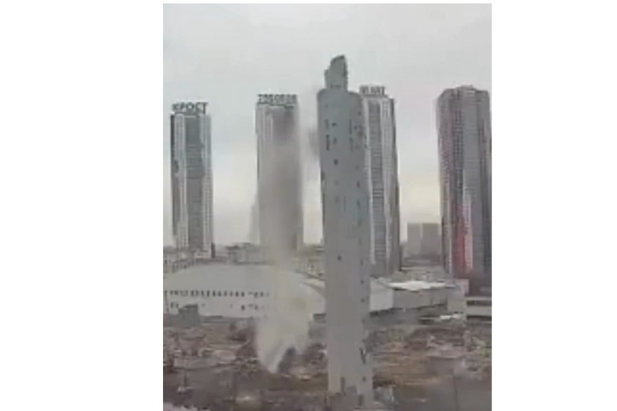 El desplome afectó a viviendas cercanas y provocó un importante daño material