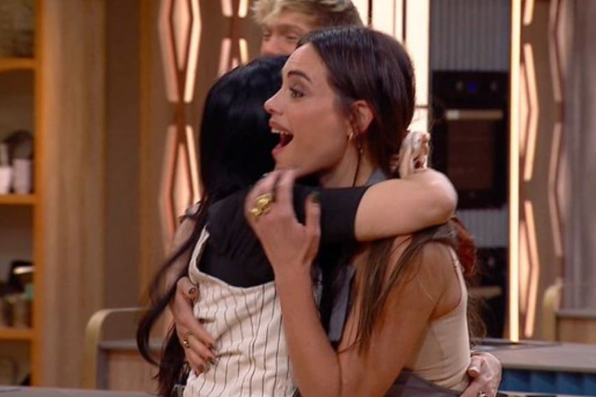 Emilia Attias y Marixa Balli subieran al balcón y se salvaran de la próxima eliminación.