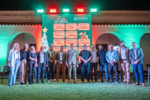 La presentación de la agenda se llevó a cabo este lunes por la noche en el patio del Complejo Museológico