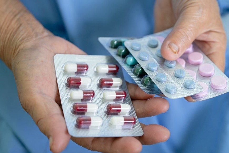 Alertan por la automedicación y la resistencia bacteriana