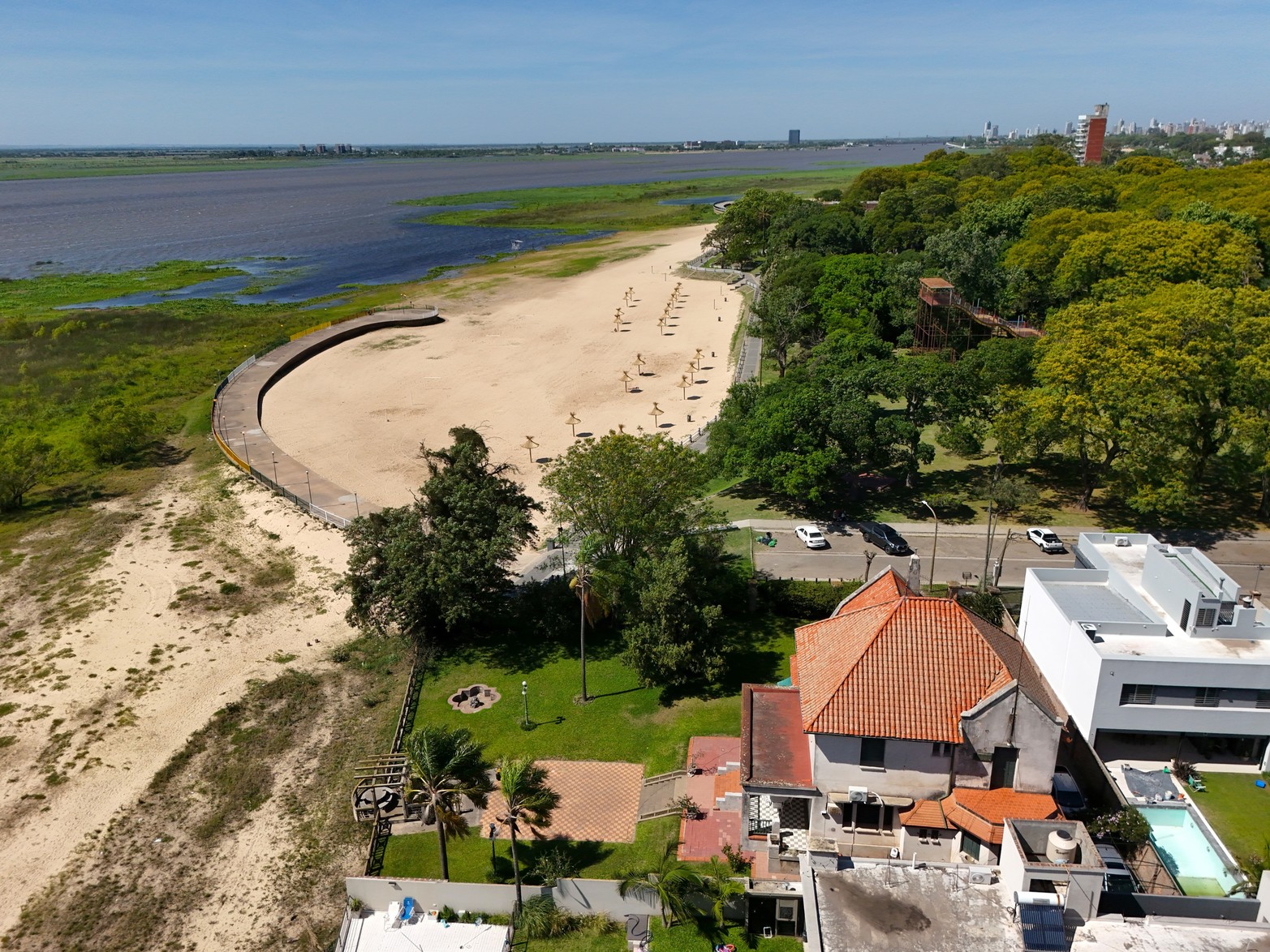 Santa Fe: las playas de la Costanera Oeste desde el drone de El Litoral