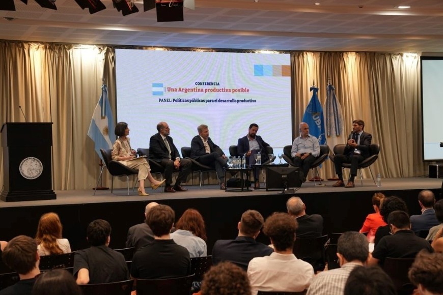 Panel "Políticas públicas para el desarrollo productivo". Foto: GSF