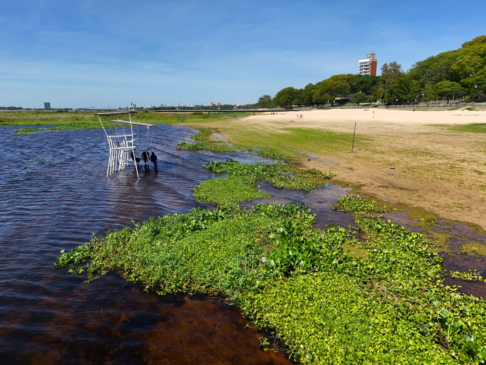 Playas Espigones Costanera Oeste. Foto: Fernando Nicola