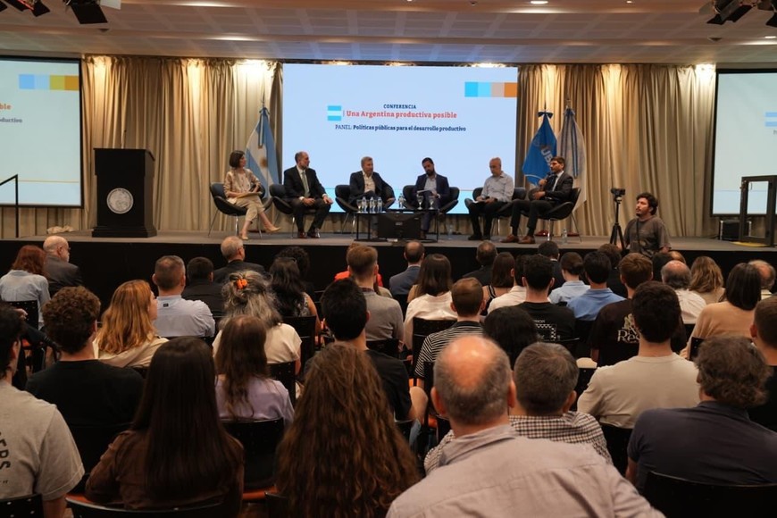 Pullaro respaldó los debates nacionales en curso