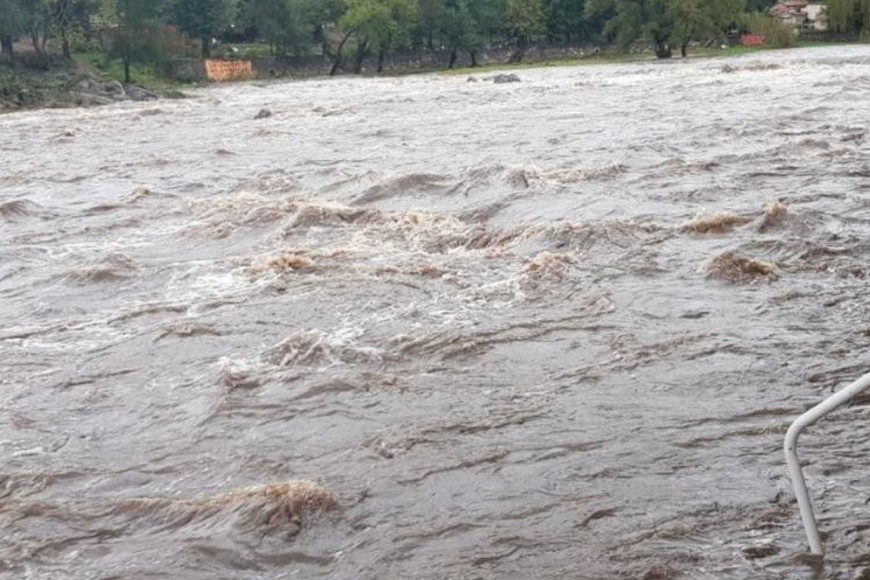 Existe el riesgo de que una embarcación sea arrastrada por la corriente