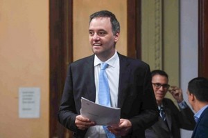 Adorni convoca a su primera reunión de Gabinete para aceitar el diálogo interno