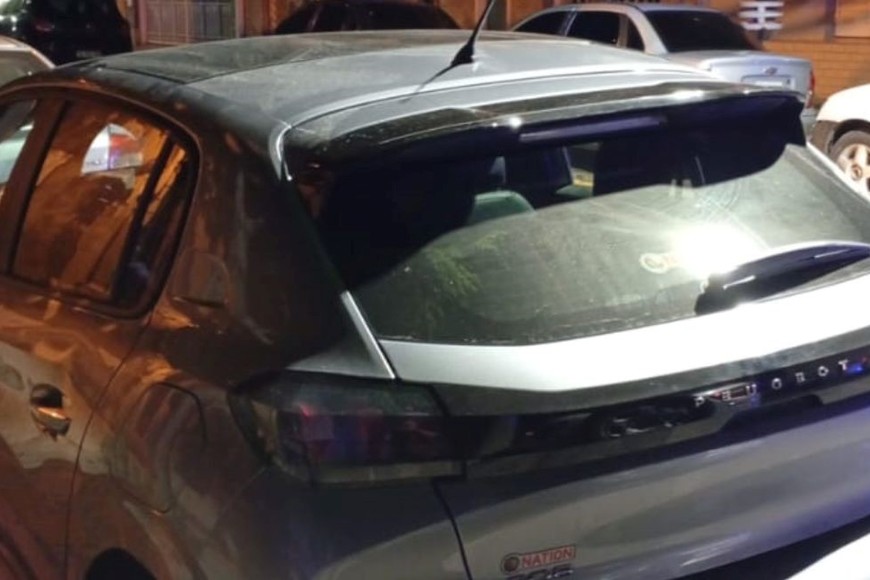 El auto en el que circulaban los sospechosos. Foto: El Litoral