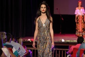 La ciudad se prepara para una nuevo desfile de IES Santa Fe. Crédito: Archivo EL.