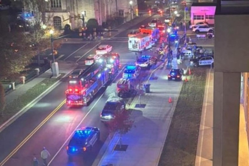 Equipos de emergencia en el lugar. Crédito: Redes Sociales.