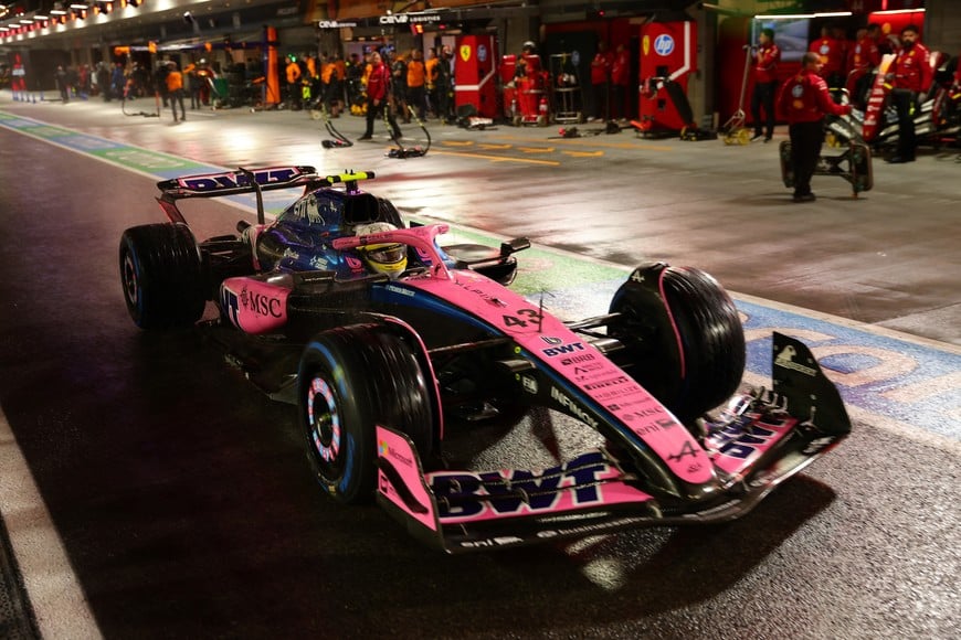 Formula One F1 - Las Vegas Grand Prix - Las Vegas Strip Circuit, Las Vegas, Nevada, United States - November 21, 2025
Alpine's Franco Colapinto in the pits during qualifying Pool via REUTERS/Cristobal Herrera-Ulashkevich