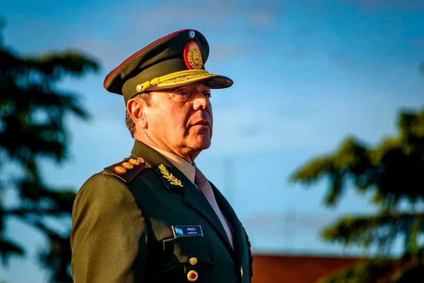 Carlos Presti ocupará el lugar de Petri.