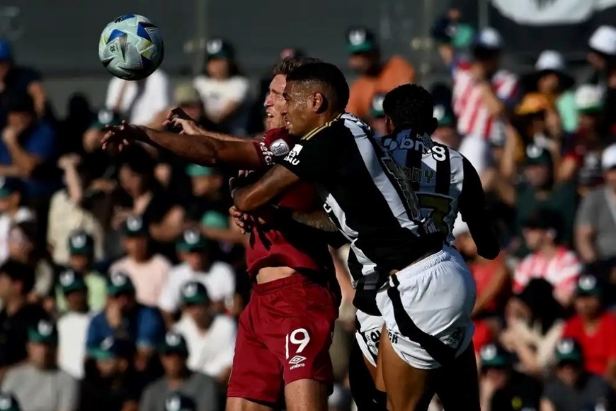 El venadense Rodrigo Castillo, campeón con Lanús en una final para la historia