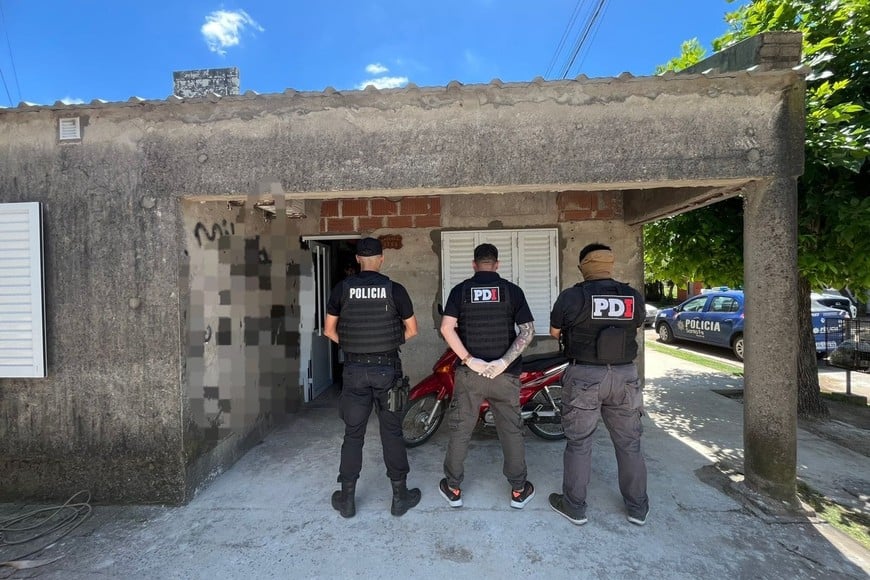 Balearon a un vecino y los descubrieron por las cámaras