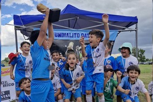 Más de mil chicos y chicas disfrutaron del Mundialito Qatar en Parque Norte.