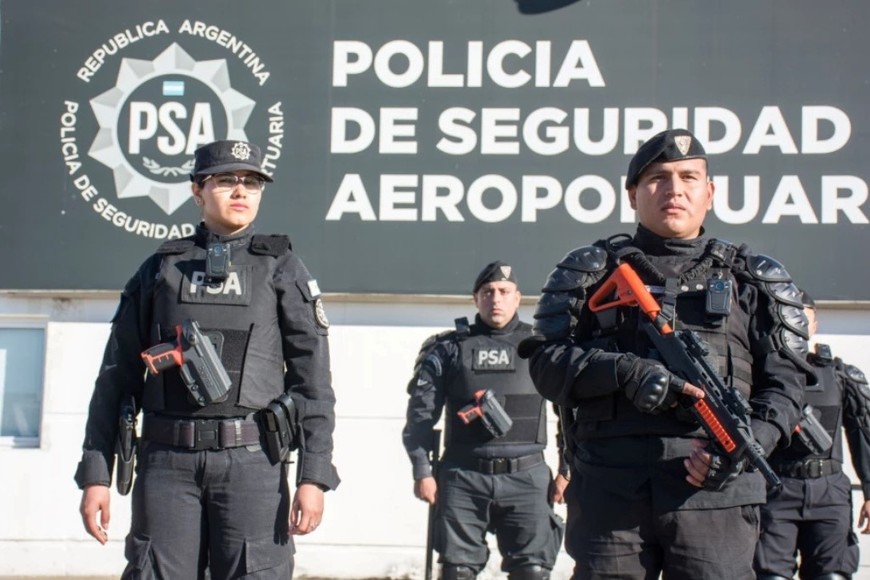 policia seguridad aeroportuaria