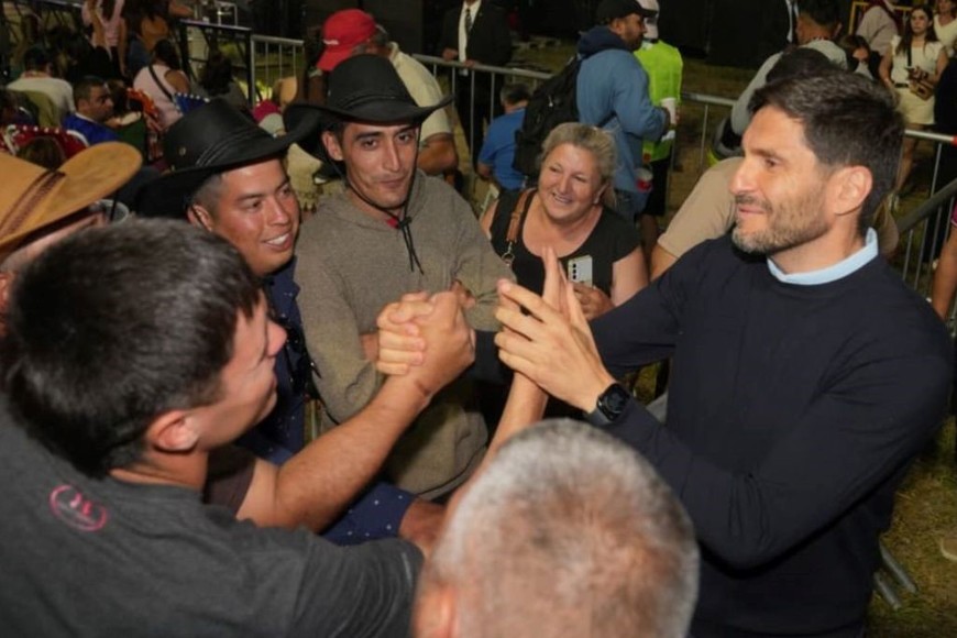 Pullaro participó de la Fiesta de la Confraternidad en Ceres.