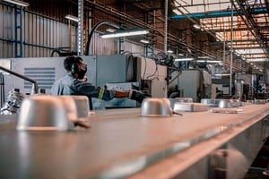 La inversión bruta está en mínimos históricas.