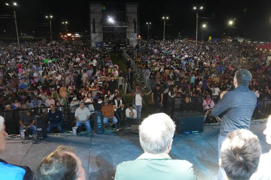“No podemos tolerar el estado de la ruta 34”, advirtió el gobernador ante miles de vecinos en Ceres.