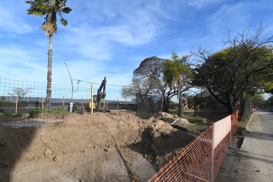 La obra de Provincia contempla la remodelación del cantero y la construcción de los manda peatón.

Manuel Fabatía (archivo).