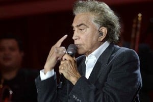 El Puma Rodríguez terminó echado de un avión.