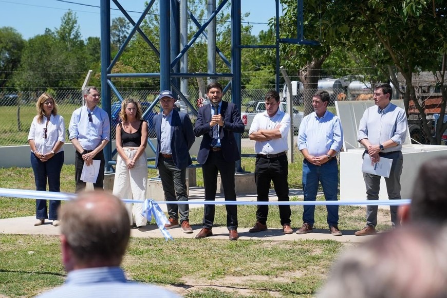 La intervención demandó una inversión superior a los 800 millones de pesos y que ya beneficia a más de 100 familias.