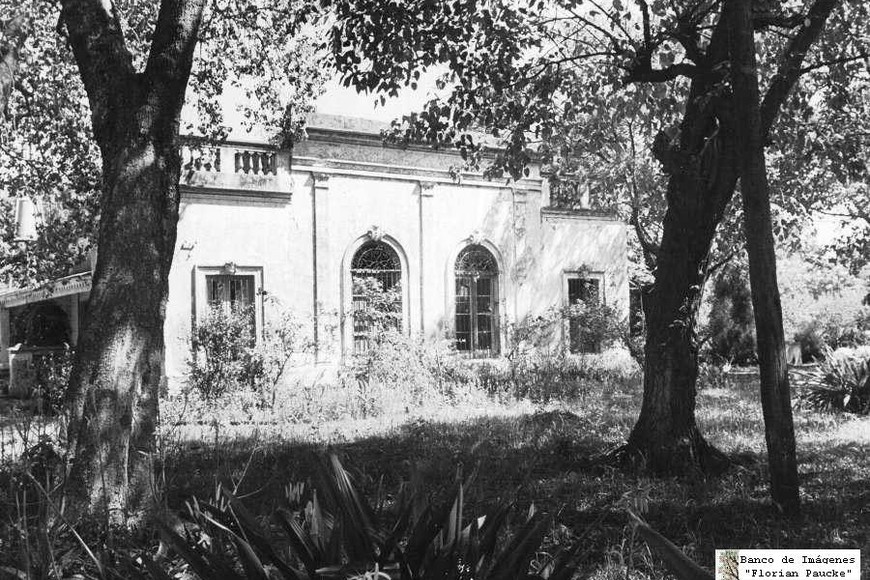 El casco de la vivienda, imponente y misterioso al mismo tiempo.