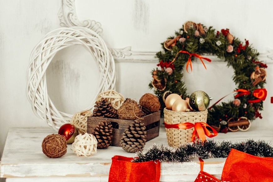 Estructuras simples y modernas que renuevan los ambientes durante las fiestas.