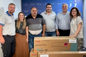 Alcides Calvo junto a su equipo de trabajo, recibió a directivos de instituciones educativas de Santa Clara de Saguier y Colonia Raquel.